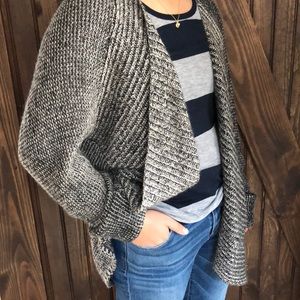 Velvet Brand Cotton Wool Black and Creme Wrap Sm